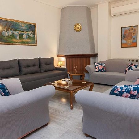 Classical 2 Bd Beauty Apt In Peaceful Chalandri アテネ エクステリア 写真