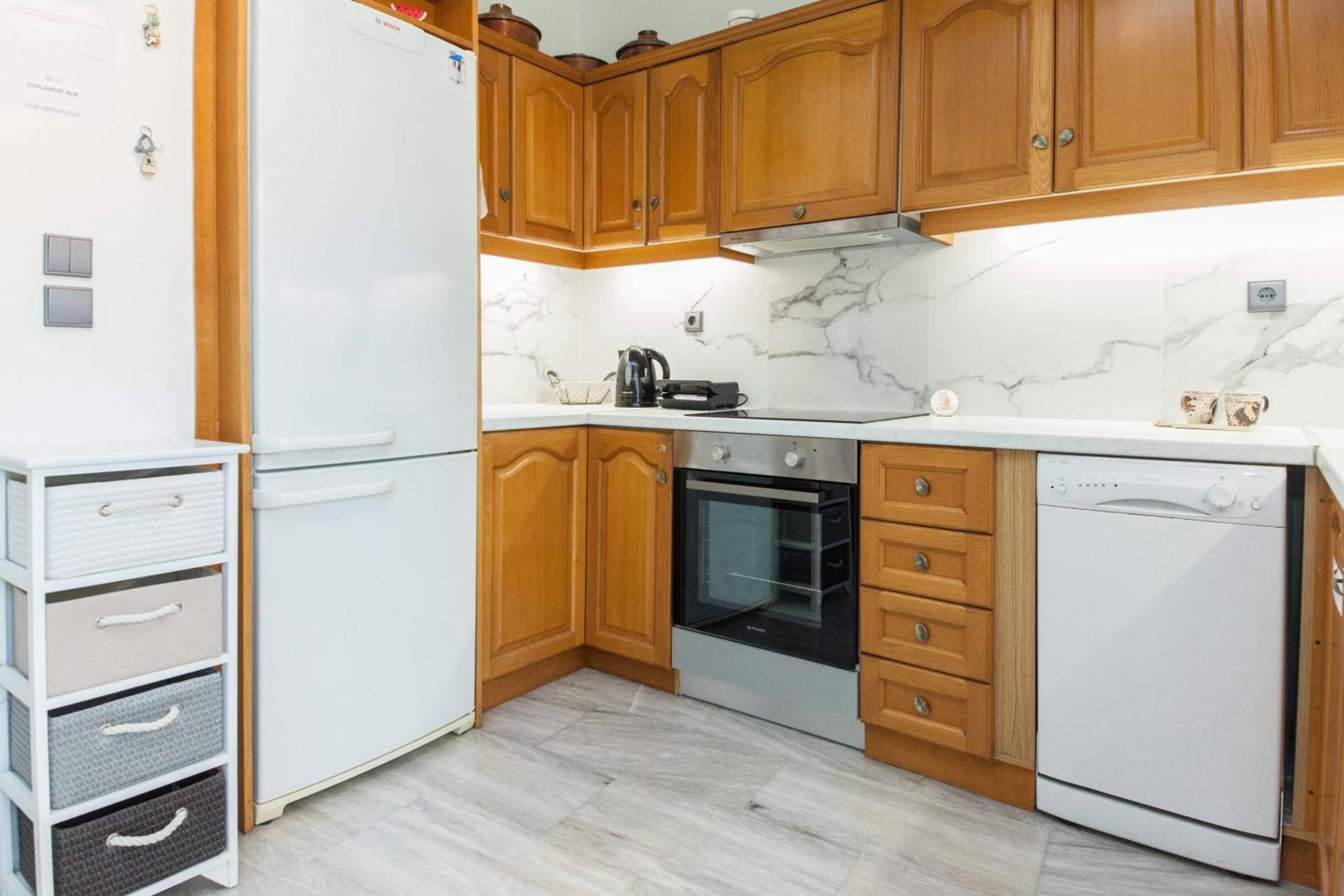 Classical 2 Bd Beauty Apt In Peaceful Chalandri アテネ エクステリア 写真